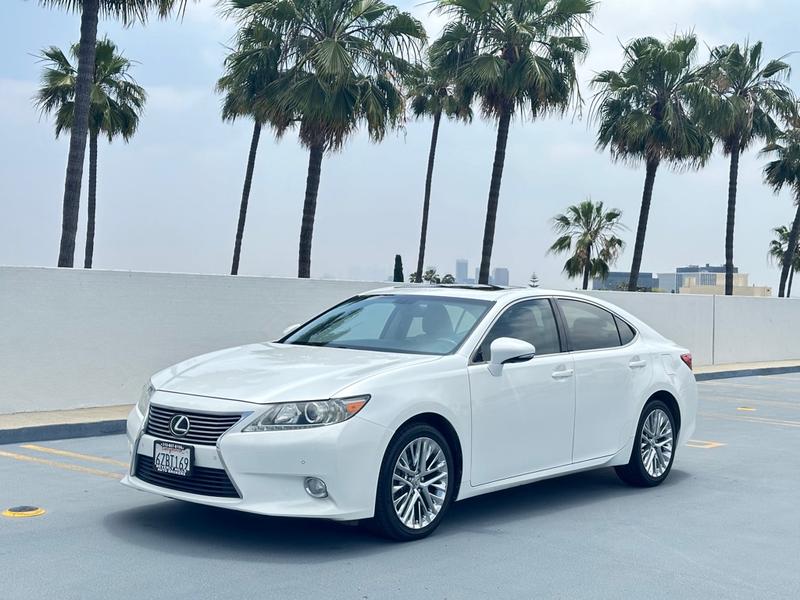 Lexus ES 350 2013 price $9,999