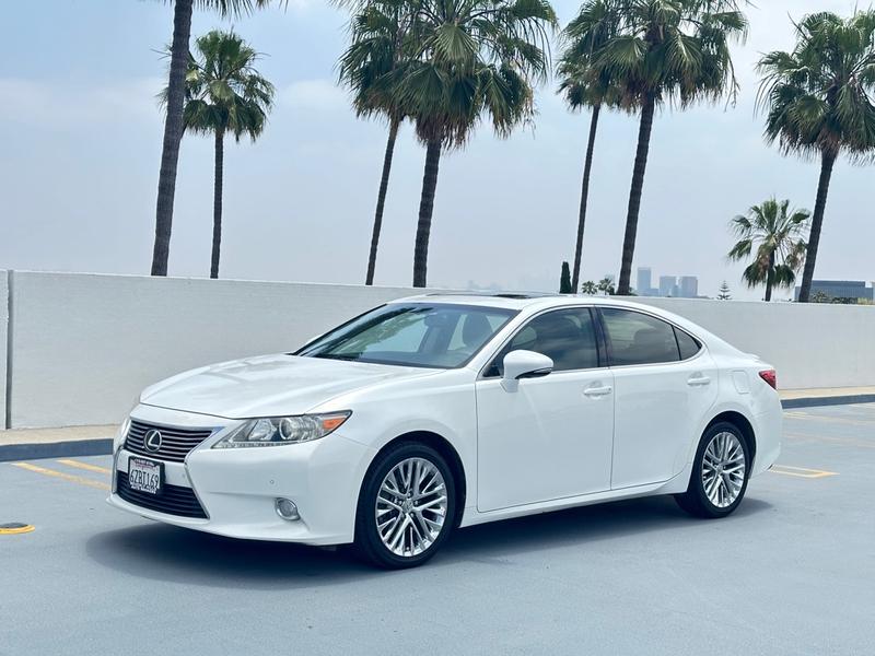 Lexus ES 350 2013 price $9,999