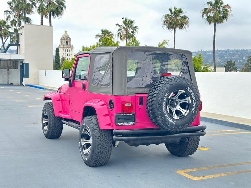 Jeep Wrangler 2004 price $11,999