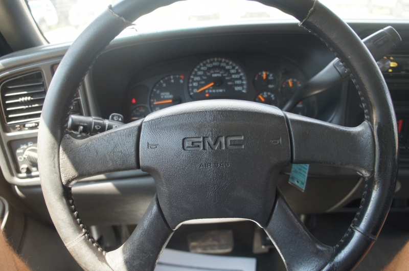 GMC Sierra 2500HD 2006 price $12,995