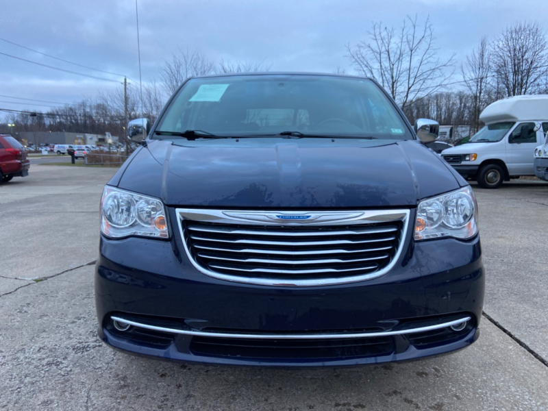 Chrysler Town & Country 2016 price SOLD