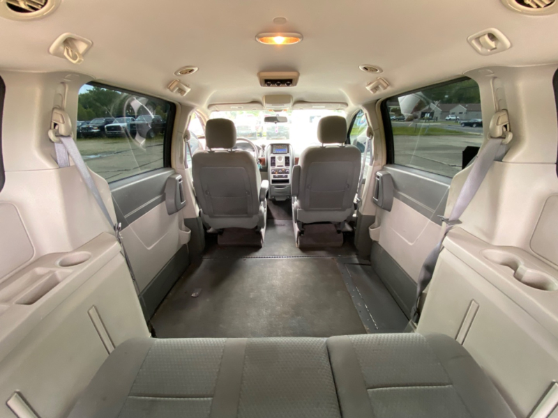 Chrysler Town & Country 2010 price SOLD