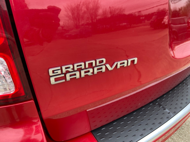Dodge Grand Caravan 2013 price $14,495